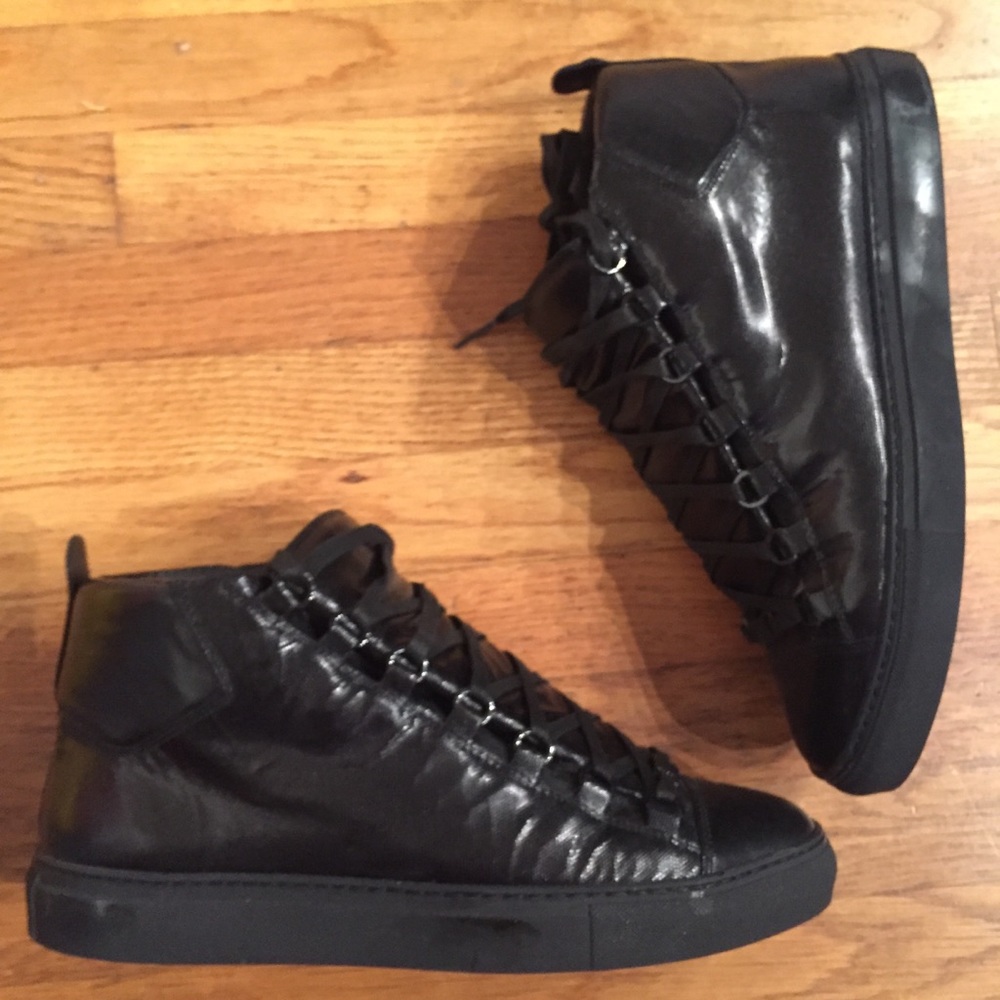 AUTHENTIC Balenciaga #PELLE Sneaker (Mens)